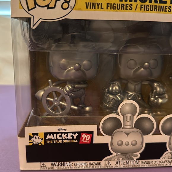 POP Mickey Mouse 3 pack Vinyl Figures - Picture 2 of 6